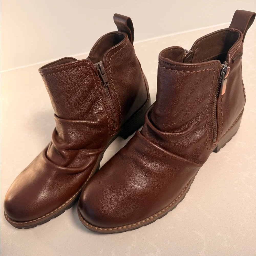 Clarks Aspra Walk Waterproof British‎ Tan leather ankle boots Women’s Size 7.5